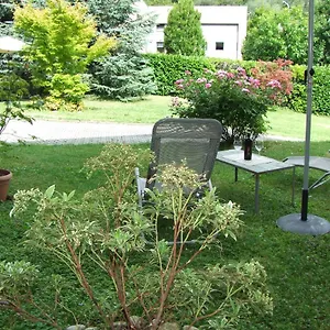 Monolocali In Casa Con Giardino Appartement