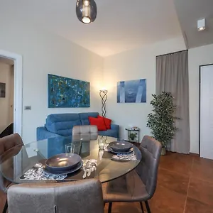  Apartment Visconti 46 Italy